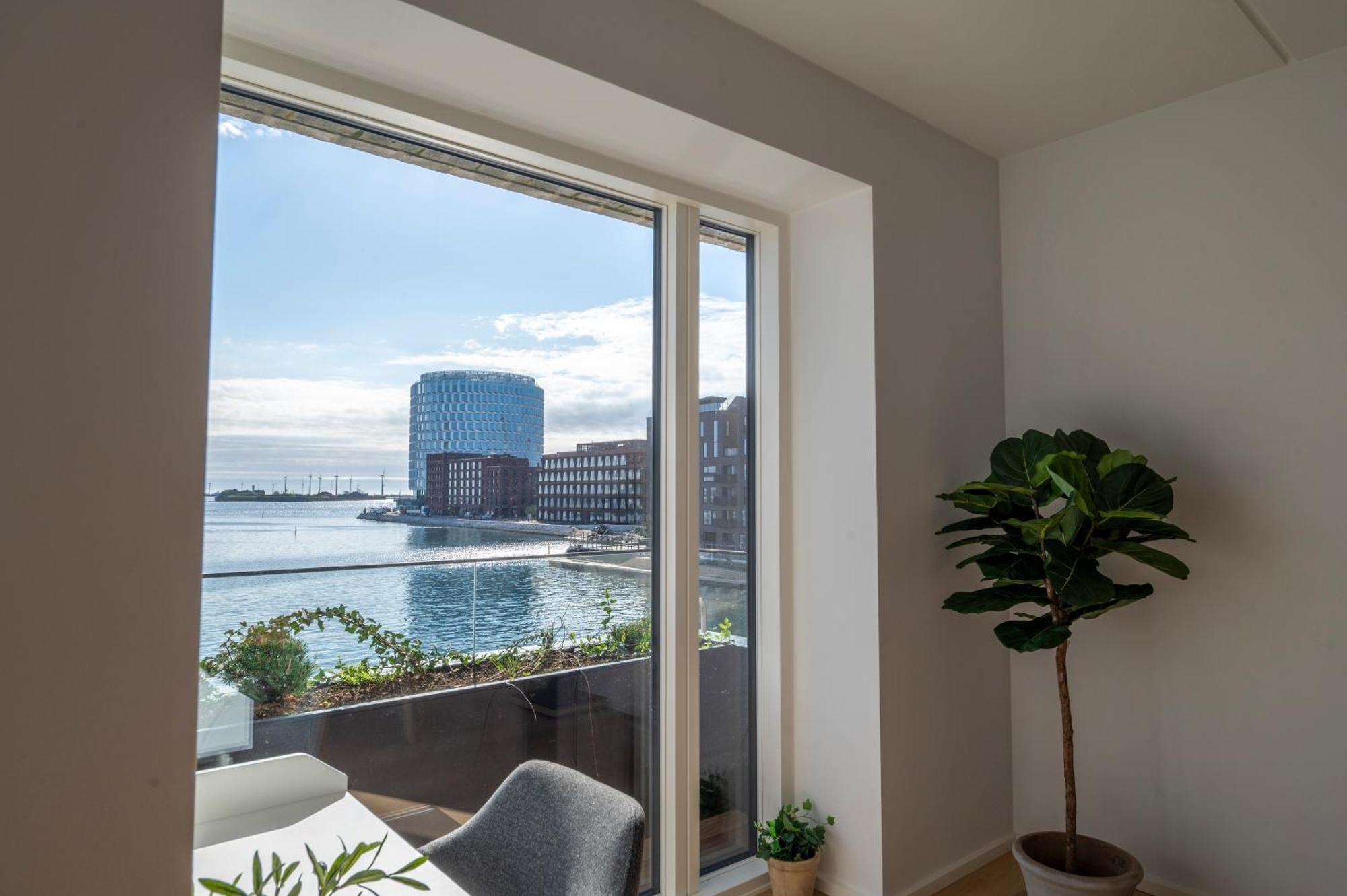 Appartement Brand New & Full Sea View In *